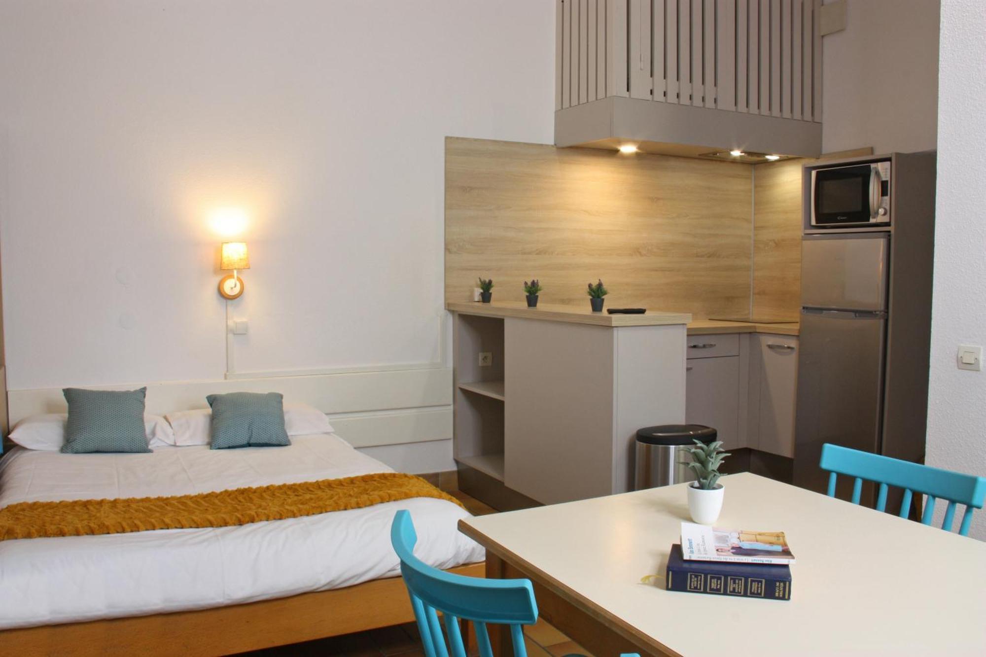 Azureva Le Grau Du Roi Aparthotel Exteriör bild