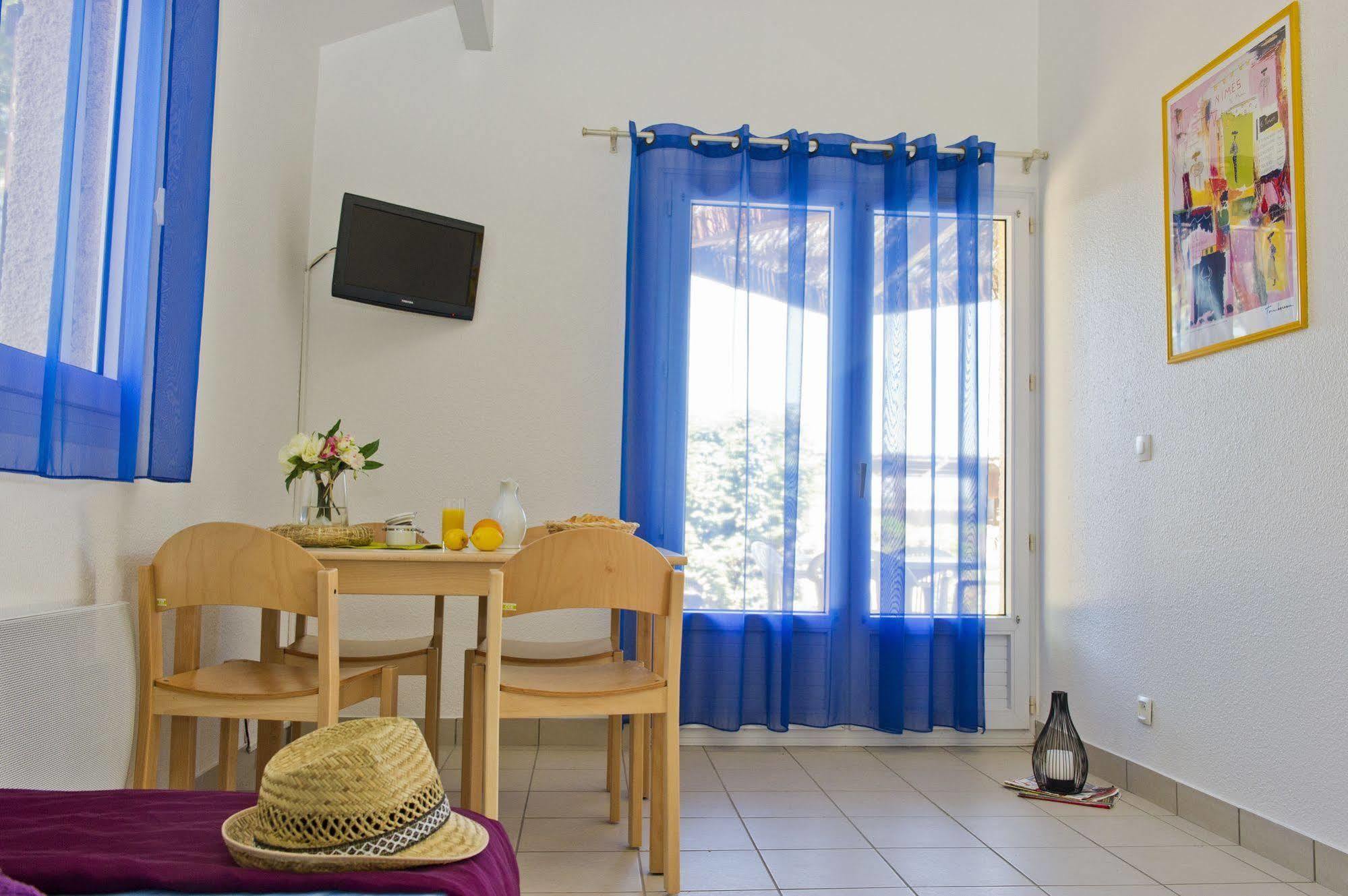 Azureva Le Grau Du Roi Aparthotel Exteriör bild